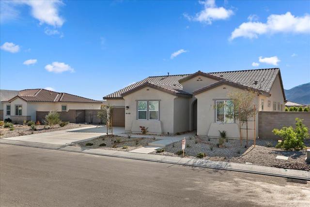 80435 Palatine Crt Court, La Quinta CA: https://media.crmls.org/mediaz/96972c74-98f0-405d-85be-bf6a92f968ab.jpg
