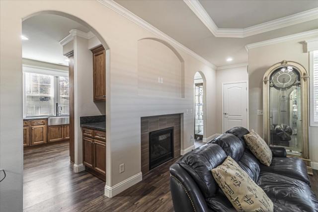 690 Persian Drive, Sunnyvale CA: https://media.crmls.org/mediaz/96977298-1592-443f-ac5b-10534b3bd399.jpg