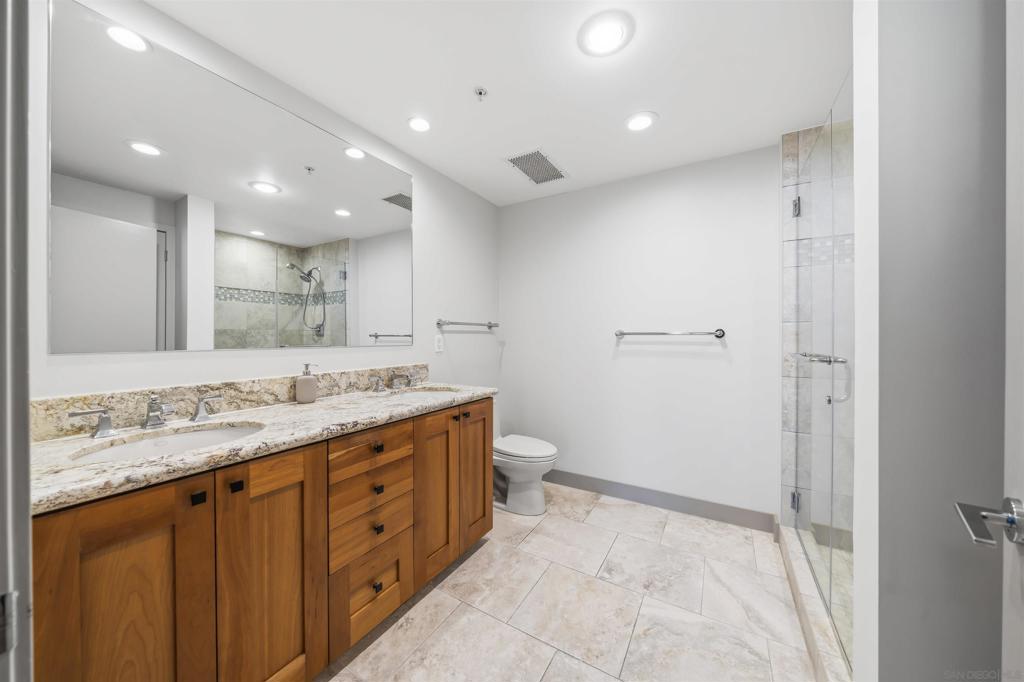 700 Harbor - photo 16