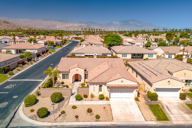 44795 Via Alondra, La Quinta, California 92253, 5 Bedrooms Bedrooms, ,1 BathroomBathrooms,Single Family Residence,For Sale,Via Alondra,219115393PS