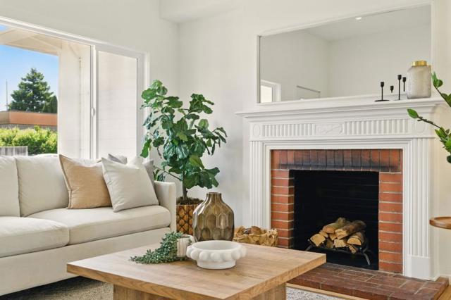 1016 Patricia Avenue, San Mateo CA: https://media.crmls.org/mediaz/96981c7a-3de1-45c7-9aad-c4fb83dc0b90.jpg