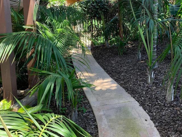 Detail Gallery Image 2 of 16 For 714 Passiflora Ave #S,  Encinitas,  CA 92024 - 1 Beds | 1 Baths