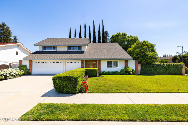 23300 Ingomar Street, Canoga Park CA: https://media.crmls.org/mediaz/9698ba9a-8f7c-45d5-b33c-d24fe6ee2984.jpg