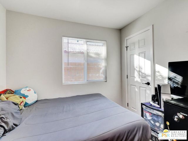 66054 1st. Street, Desert Hot Springs CA: https://media.crmls.org/mediaz/9699fbe3-9121-494b-bd5d-16b6f943a3c0.jpg