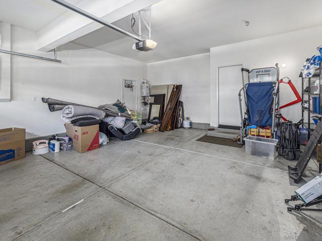 35406 Brown Galloway Ln, Fallbrook CA: https://media.crmls.org/mediaz/969a1ad4-ef79-4857-ad5f-1ad79f01bd43.jpg