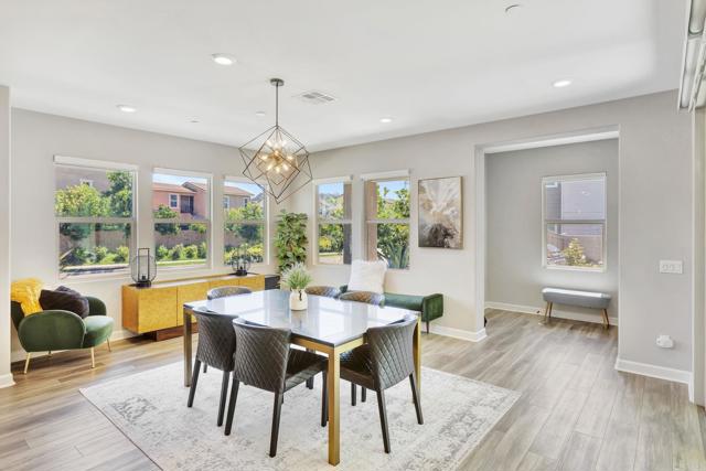 Detail Gallery Image 11 of 75 For 21678 Long Trot Dr, Escondido,  CA 92029 - 4 Beds | 3 Baths