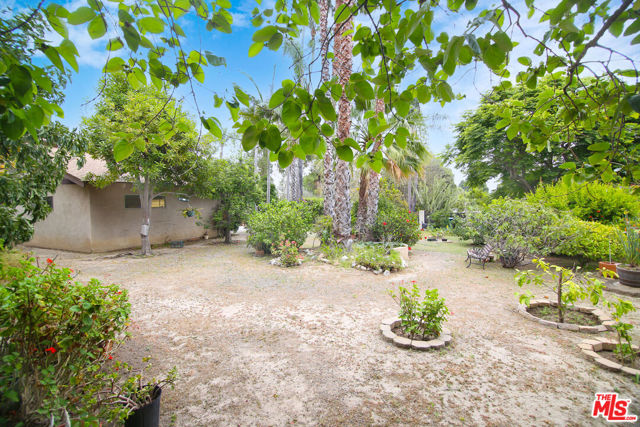 31524 Auguacate Road, San Juan Capistrano CA: https://media.crmls.org/mediaz/969a7564-a702-4cf8-ae5b-8ca983ff8a91.jpg