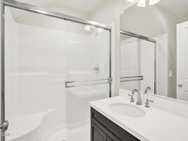 Detail Gallery Image 11 of 29 For 2949 Palmera Ln, Simi Valley,  CA 93065 - 4 Beds | 3 Baths