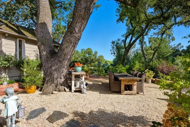 120 Oak Meadow Drive, Los Gatos CA: https://media.crmls.org/mediaz/969c7ac6-0d97-407b-a2e5-e4eb3957a144.jpg