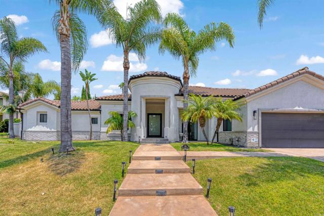 Detail Gallery Image 2 of 22 For 410 Milagrosa Cir, Chula Vista,  CA 91910 - 5 Beds | 4/1 Baths