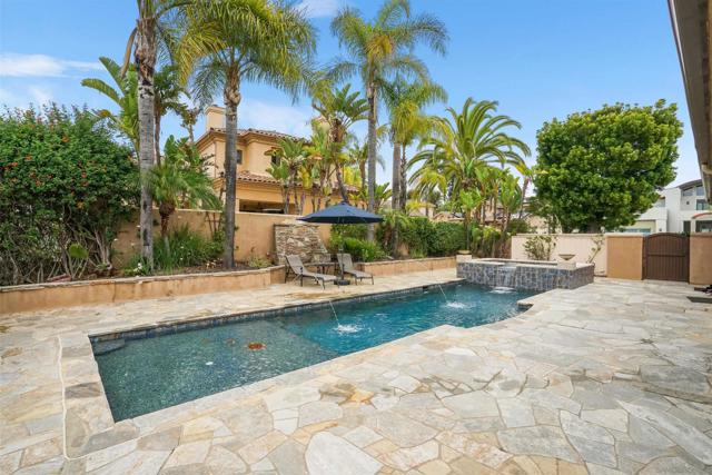 10636 Birch Bluff Ave, San Diego CA: https://media.crmls.org/mediaz/969e88a3-443c-431b-b462-c5bfc969281b.jpg