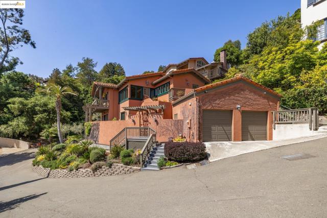 260 Alvarado Rd, Berkeley CA: https://media.crmls.org/mediaz/96a103c9-fc43-4853-9021-811f9fa58040.jpg