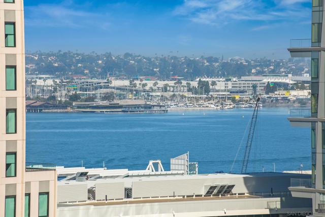 Image 20 of 29 For 700 Harbor  1506