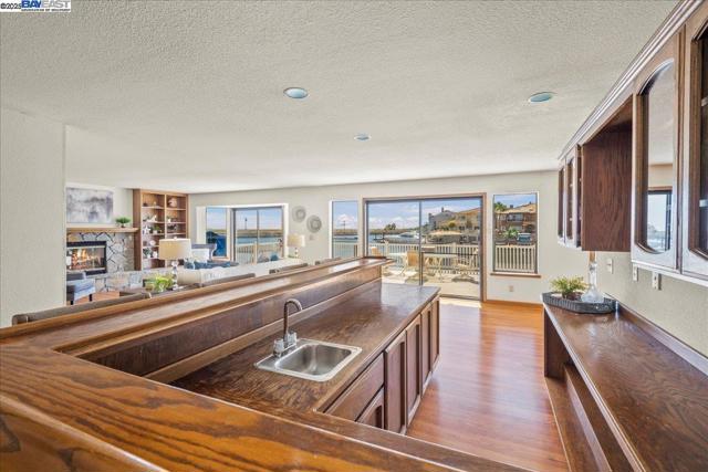 5690 Beaver Lane, Discovery Bay CA: https://media.crmls.org/mediaz/96a225fd-d886-4741-a2c6-edda016650ee.jpg