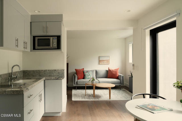 821 Emerson Street, Thousand Oaks CA: https://media.crmls.org/mediaz/96a22b99-41cb-434a-a14a-ab128631416c.jpg