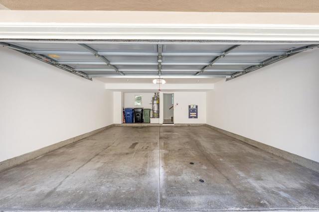 Detail Gallery Image 21 of 28 For 2842 Farragut Rd #130,  Point Loma,  CA 92106 - 2 Beds | 2/1 Baths