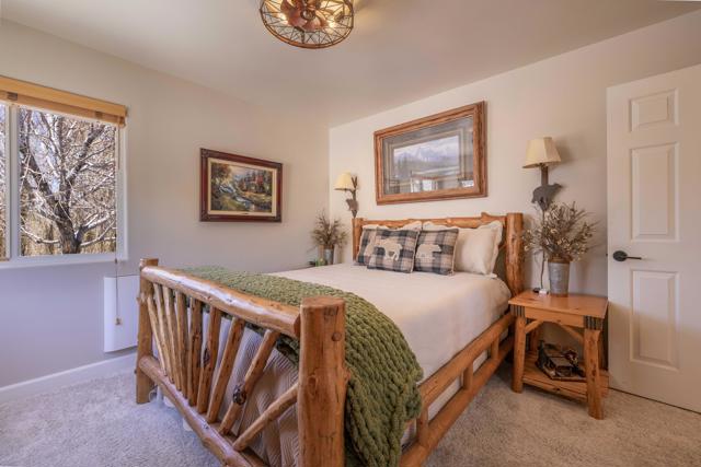 1188 Monte Vista Drive, Big Bear CA: https://media.crmls.org/mediaz/96a2cb82-69b3-4810-8d0e-4245852bfa6d.jpg