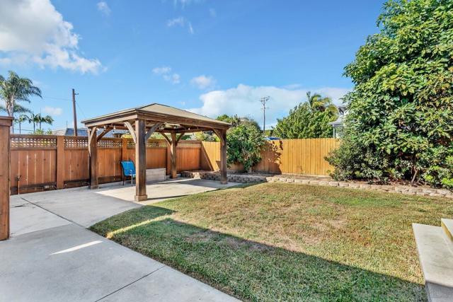 4502 Milton St, San Diego CA: https://media.crmls.org/mediaz/96a2d2ab-5e9e-4286-a303-8480cac543e4.jpg