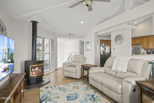 5270 W Wooley Road, Oxnard CA: https://media.crmls.org/mediaz/96a38ac5-98a6-47ad-86ce-5a2a14c6d077.jpg