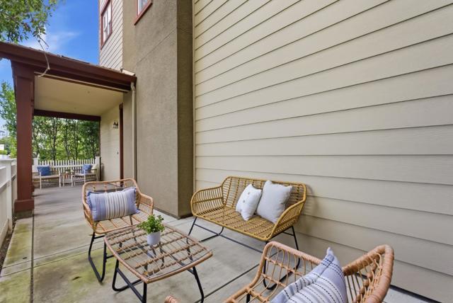 247 Peppermint Tree Terrace, Sunnyvale CA: https://media.crmls.org/mediaz/96a47067-9356-4119-8890-e61581158070.jpg