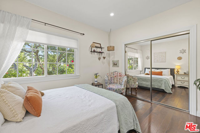 25730 Sand Canyon Road, Santa Clarita CA: https://media.crmls.org/mediaz/96a4d831-845a-44fa-84f9-38b4b9676d6f.jpg