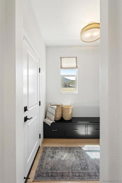 Image 32 of 50 For 2984 Hayloft Pl
