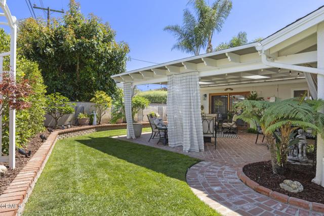 122 Taft Avenue, Ventura CA: https://media.crmls.org/mediaz/96a578c4-60b7-47bd-91d1-2a2357c17954.jpg