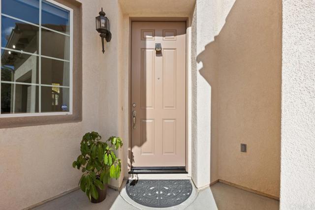 Detail Gallery Image 2 of 57 For 564 via Del Caballo, San Marcos,  CA 92078 - 4 Beds | 3 Baths