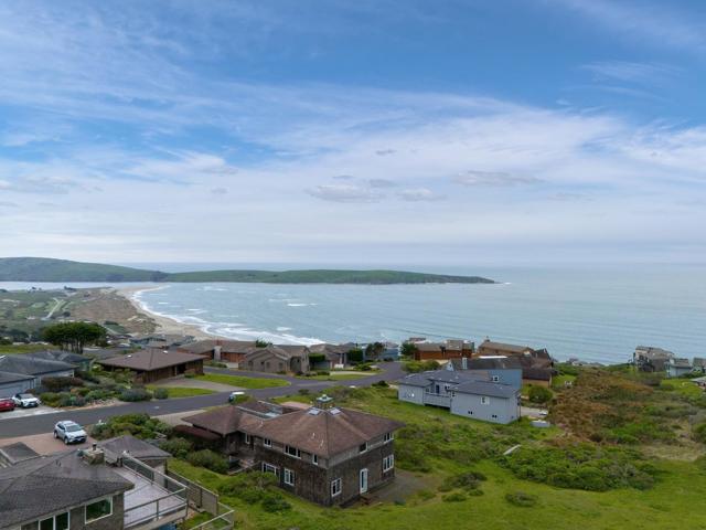 10 Maui Lane, Dillon Beach CA: https://media.crmls.org/mediaz/96a66f60-cfbd-4572-bb6a-0d263e3752d4.jpg