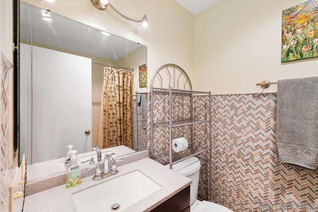 7263 Camino Degrazia, San Diego CA: https://media.crmls.org/mediaz/96a6be2b-20d2-4121-86a8-dcb1af510c6b.jpg