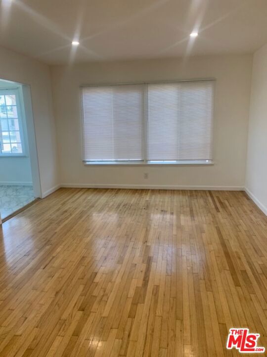 4131 Palmwood Drive, Los Angeles CA: https://media.crmls.org/mediaz/96a6d063-6adf-4e84-aeca-dfc925380f6b.jpg