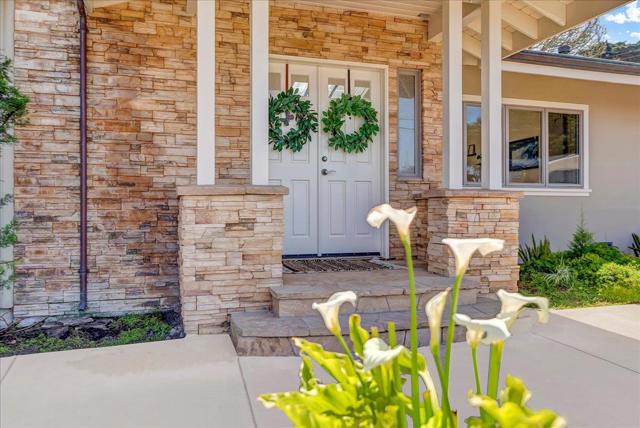 1037 Shell Avenue, Pacific Grove CA: https://media.crmls.org/mediaz/96a9aff3-1244-465e-b2e6-771a1eb18372.jpg