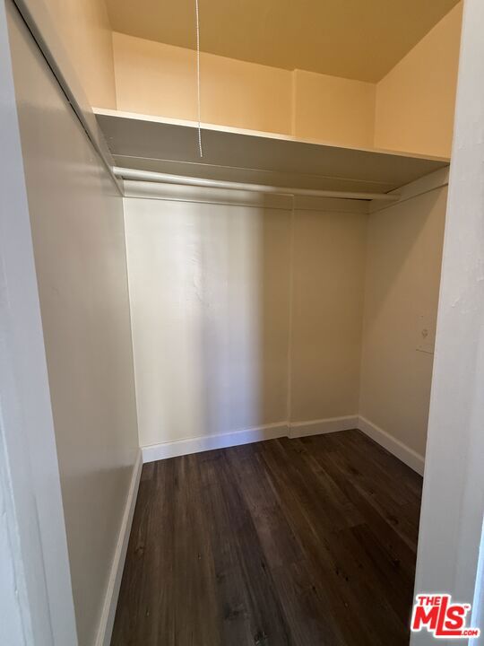 4196 5th Avenue, Los Angeles CA: https://media.crmls.org/mediaz/96a9c5a5-4f37-462a-8a30-d9675e33efb0.jpg