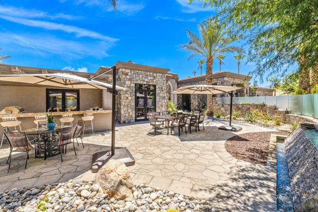28 Clancy S Lane, Rancho Mirage CA: https://media.crmls.org/mediaz/96ab68c3-7f9f-4be9-b374-dc23f5436deb.jpg