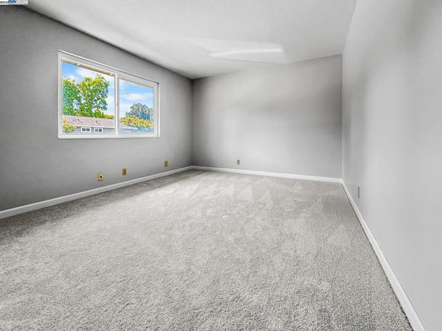 2857 Fountainhead Dr, San Ramon CA: https://media.crmls.org/mediaz/96abfbcb-a2e1-4c1a-a265-2f3c159b08de.jpg