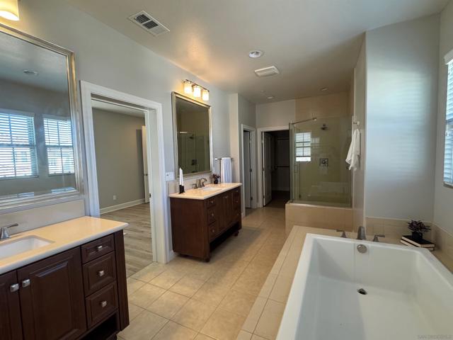 13563 Chamise Vista, San Diego CA: https://media.crmls.org/mediaz/96ac2813-429f-4a55-8c62-3d404d124b81.jpg
