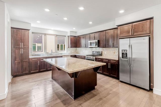 380 Riesling Avenue, Milpitas CA: https://media.crmls.org/mediaz/96ac3461-e0fe-4de4-8915-503602c741e6.jpg