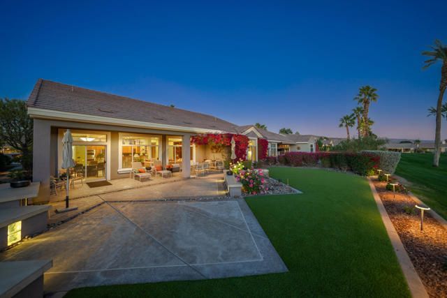 78795 Alliance Way, Palm Desert CA: https://media.crmls.org/mediaz/96ac4e05-c6e2-4d7d-84c1-0684ca14079f.jpg