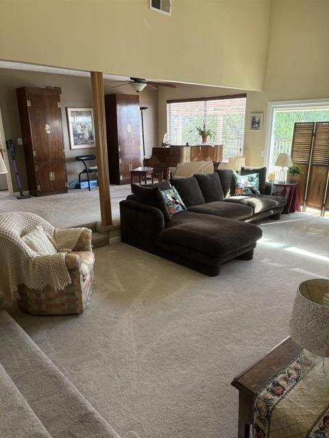 Detail Gallery Image 19 of 38 For 4193 Rueda Dr., San Diego,  CA 92124 - 4 Beds | 3 Baths