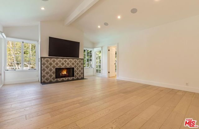 9823 Cardigan Place, Beverly Hills CA: https://media.crmls.org/mediaz/96ad9dd2-4c16-4f07-885f-abf722923486.jpg