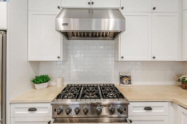 43150 Calle Familia, Fremont CA: https://media.crmls.org/mediaz/96ae3c82-2e3d-4899-ab53-21075a47066d.jpg