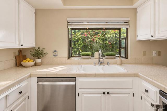 40528 Meadow Lane, Palm Desert, CA 92260