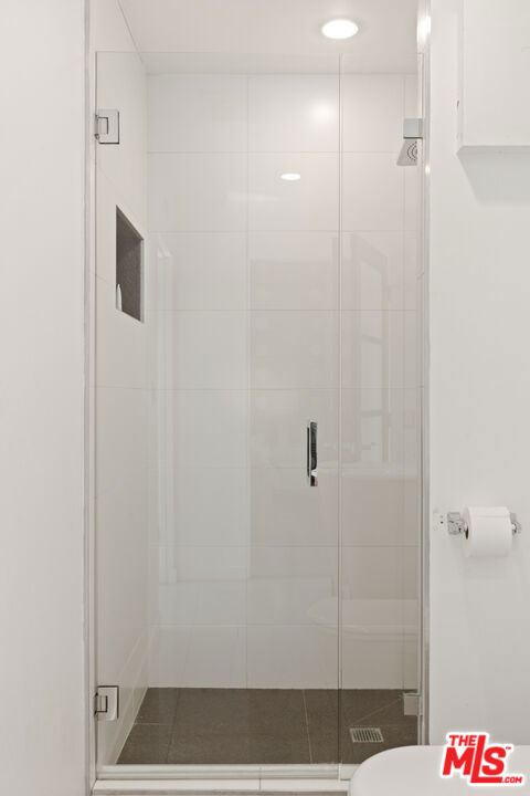 https://media.crmls.org/mediaz/96affc2b-1f44-45a0-b787-adc5e5325218.jpg?preset=X-Large