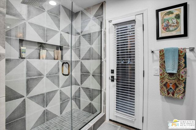 45864 Shadow Mountain Drive, Palm Desert CA: https://media.crmls.org/mediaz/96b0039b-0bb2-4eac-8442-d6cfd8f8c204.jpg