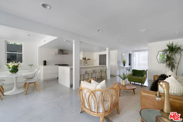 241 WINDWARD Avenue photo 3