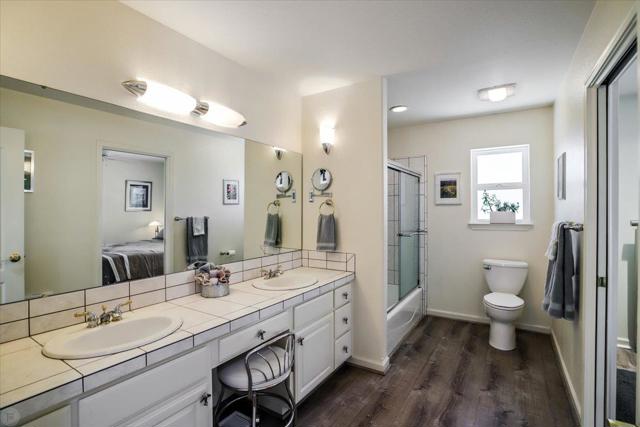 20944 Woodside Way, Groveland CA: https://media.crmls.org/mediaz/96b177eb-dbd6-4271-8b12-e356c9da0c1d.jpg