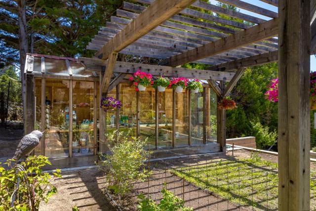 235 Vista Del Pajaro Road, Corralitos CA: https://media.crmls.org/mediaz/96b1857a-1f88-4137-86d1-4e34493efd46.jpg