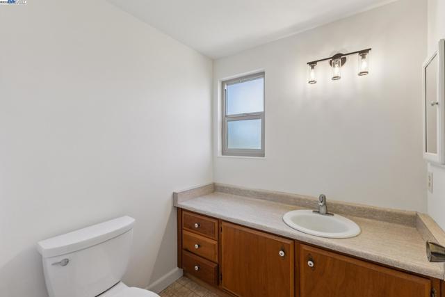 4190 Sharab Ct, Pleasanton CA: https://media.crmls.org/mediaz/96b1e271-59b8-4086-9bab-3358572fed4a.jpg