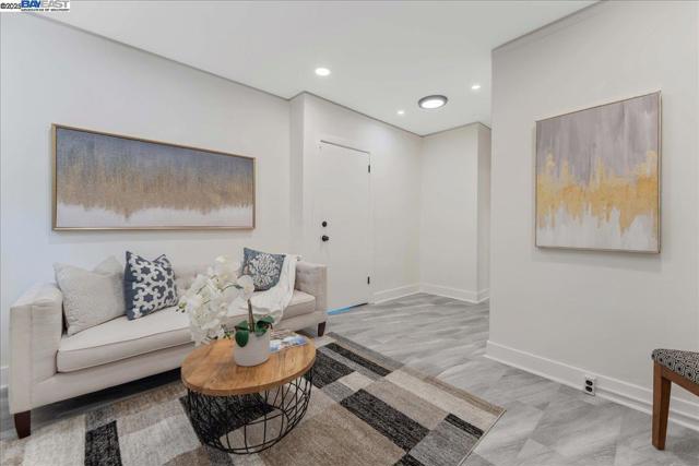 405 Kingsley Ave, Palo Alto CA: https://media.crmls.org/mediaz/96b1e2eb-86d4-4076-9aa9-c64c3d2ee2e0.jpg