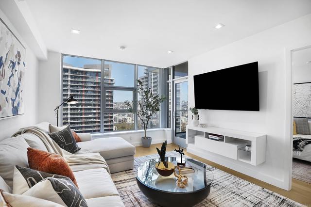 Image 2 of 56 For 1388 Kettner Blvd  1703